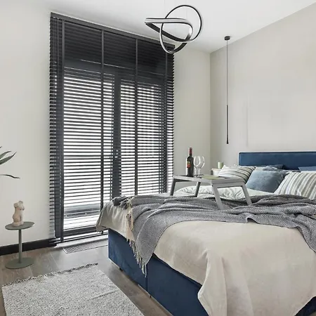 Apartament Pierwsza Dzielnica Appartamento *