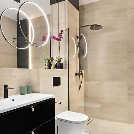 Apartament Pierwsza Dzielnica Appartamento *